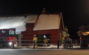 Brand i ladugård södra Bostorp