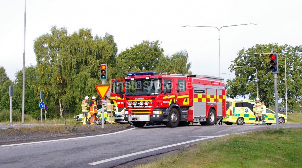 Trafikolycka Sunnavägen Gamla infartsvägen